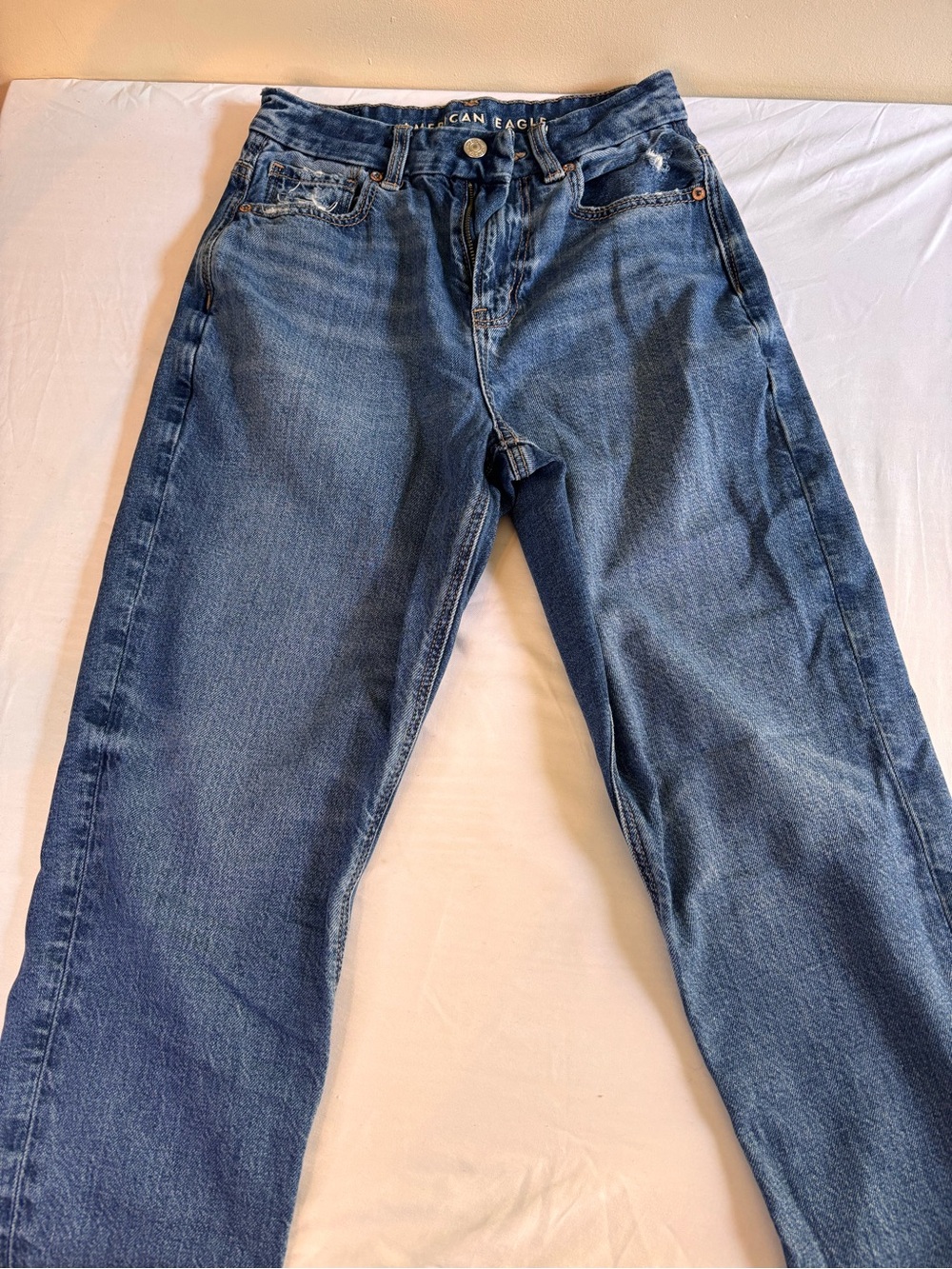 American Eagle Outfitters Women’s Curvy Mom Jean